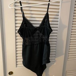 BLACK LACE BODYSUIT